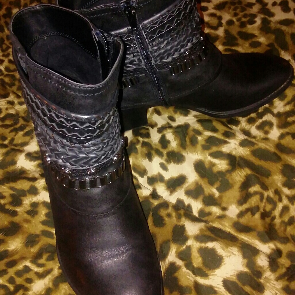 Gorgeous Carlos Santana boots--"Cole" style